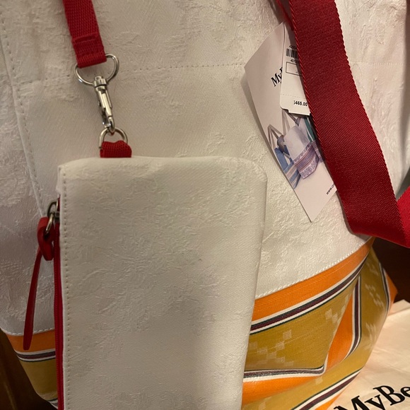 Cristina Castaner Large Tote Bag. My Bestys - Picture 4 of 8